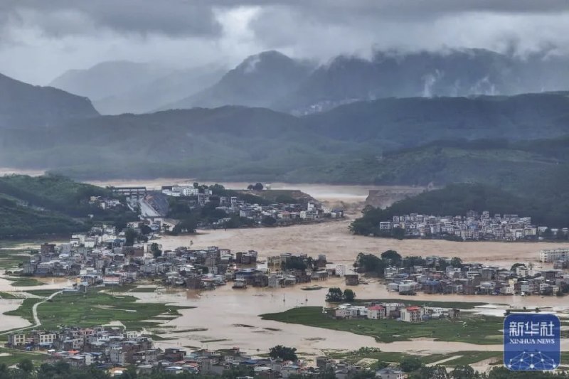 广西南宁横州市六蓝水库、云表水库出现漫顶及缺口情况，宾阳县六旺水库出现漫坝情况